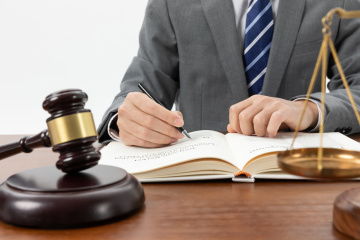 上海律師與免費(fèi)法律咨詢 如何高效獲取專業(yè)法律支持